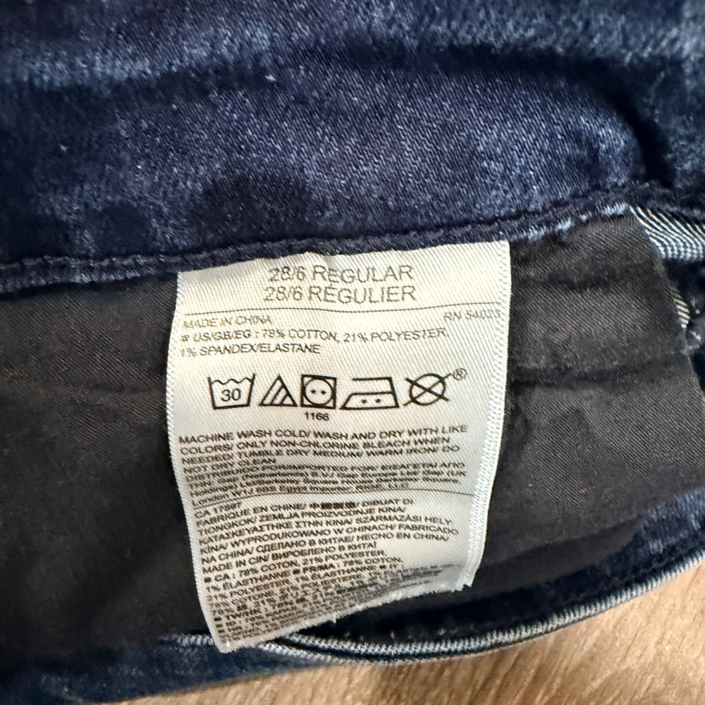 Banana Republic Women's Dark Blue Skinny Jeans with Zipper Pocket‎ Size 6 - Picture 9 of 9